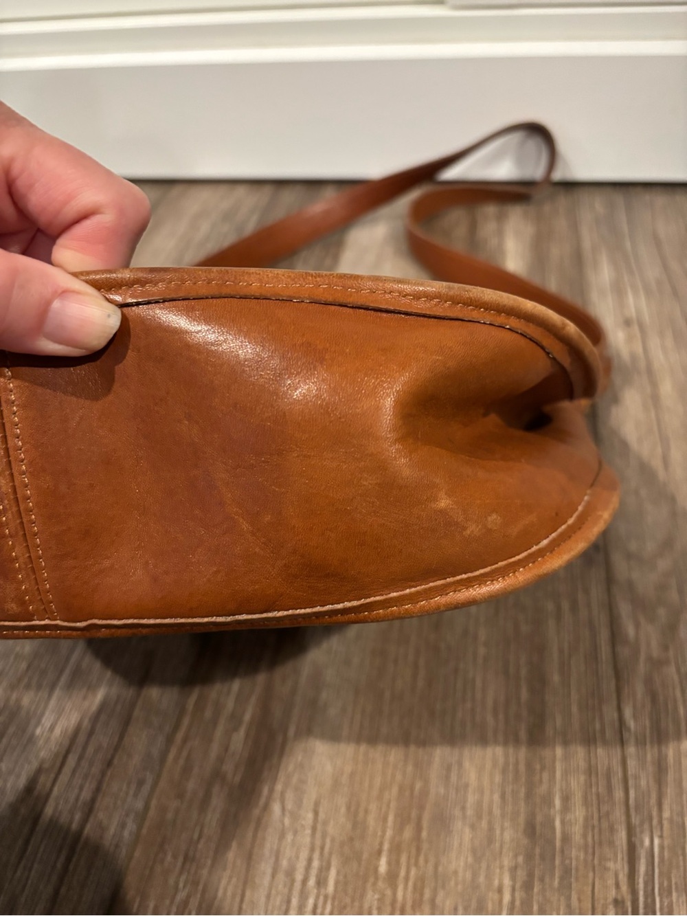 Vintage brown leather Coach Becket Zip bag (style 9920) - Picture 4 of 8